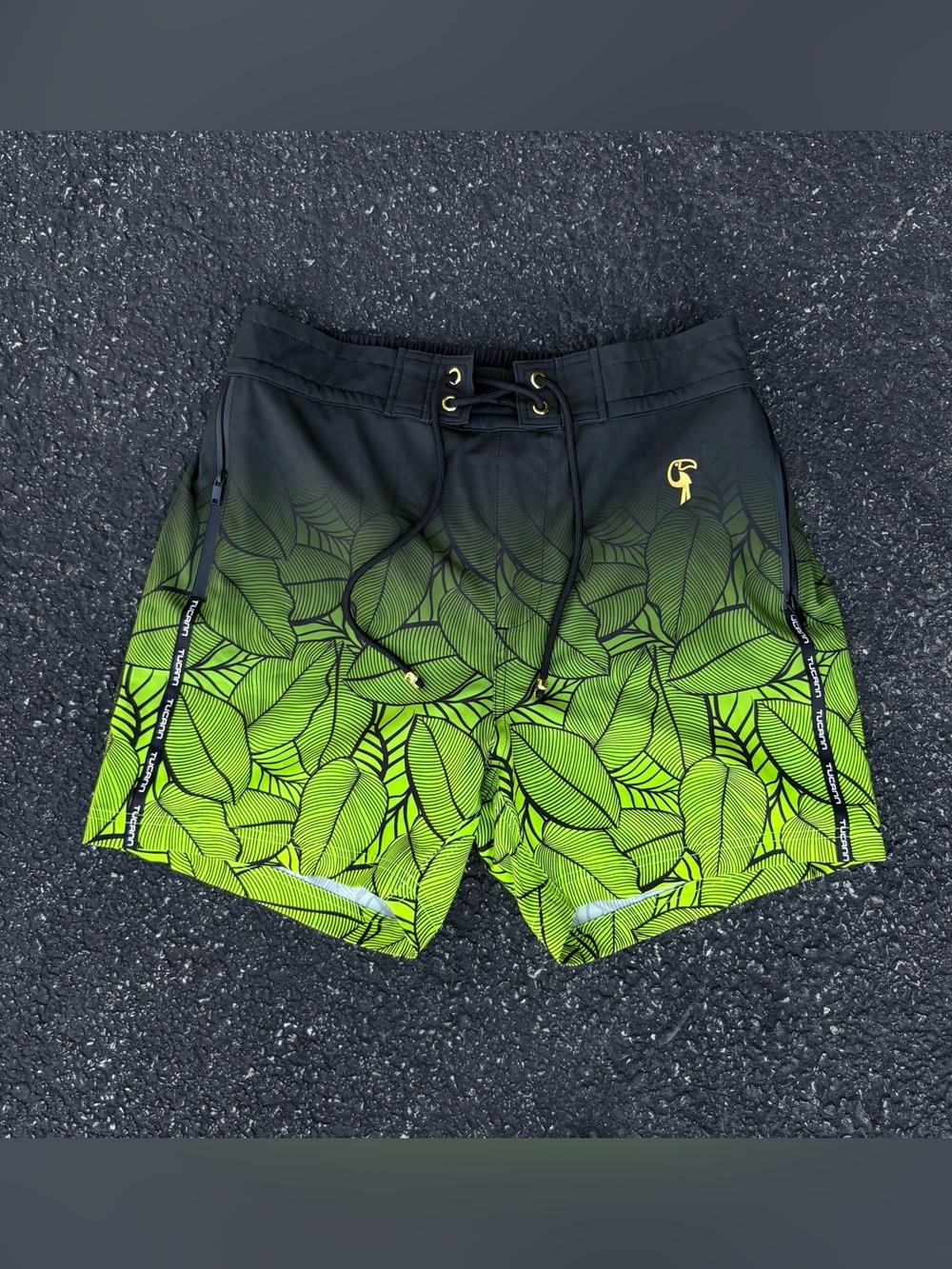 Tucann Swim Trunks Mens Medium Green Black Botanical Leaf Board Shorts Size M
